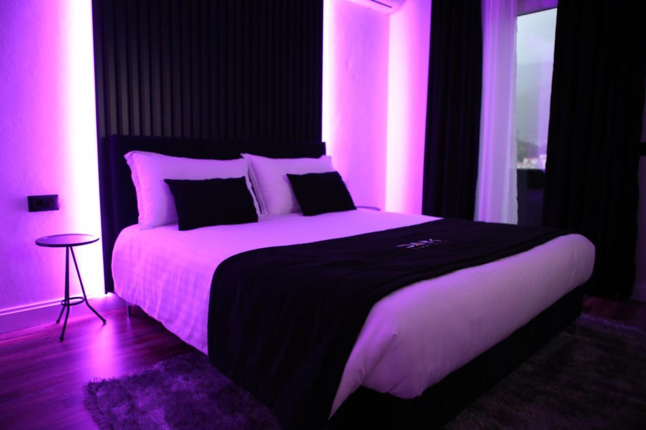 Dark Boutique Hotel Shkoze Экстерьер фото