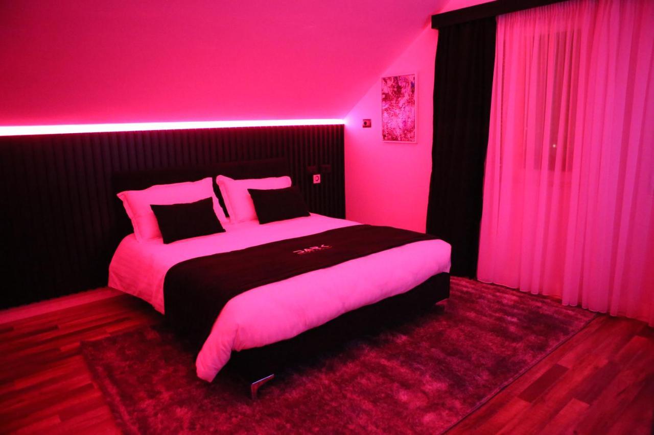 Dark Boutique Hotel Shkoze Экстерьер фото