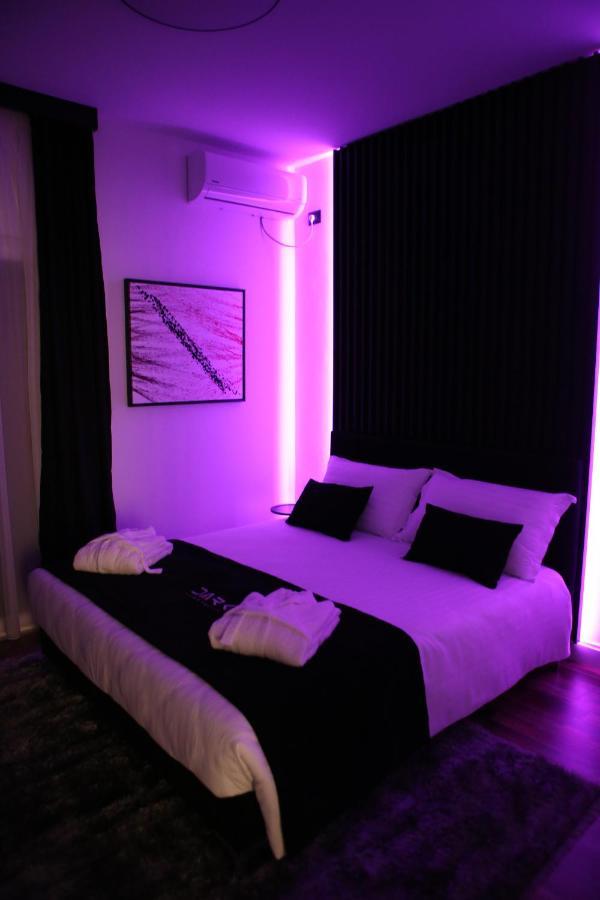Dark Boutique Hotel Shkoze Экстерьер фото