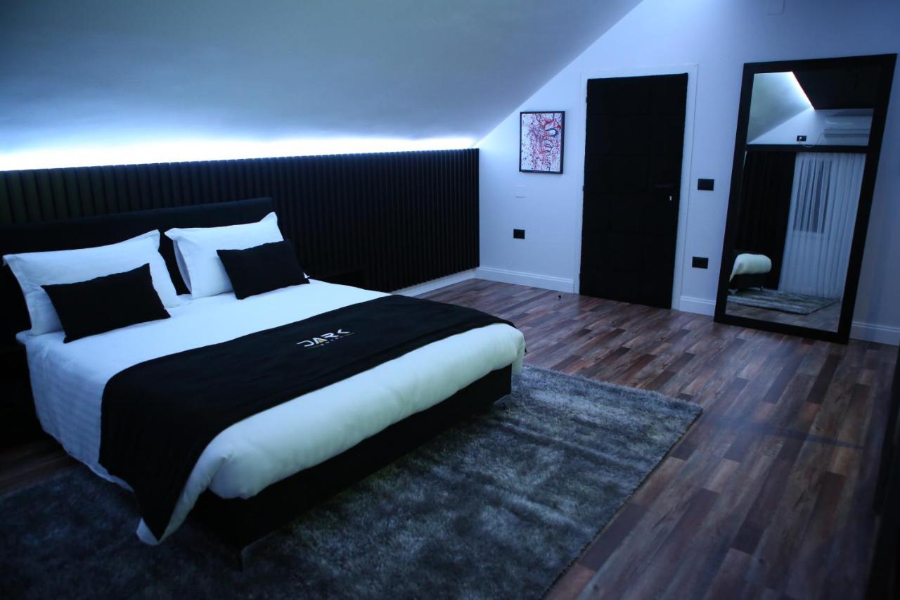 Dark Boutique Hotel Shkoze Экстерьер фото