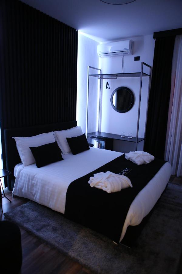 Dark Boutique Hotel Shkoze Экстерьер фото