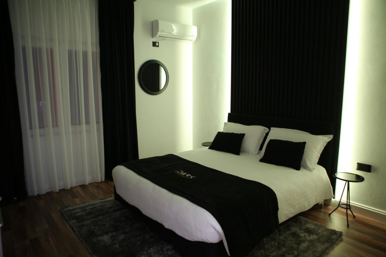 Dark Boutique Hotel Shkoze Экстерьер фото